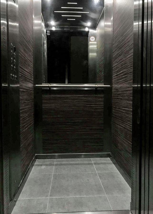 F10 Room 1, Private Double Room With Private Bathroom In Shared Flat Msida Buitenkant foto